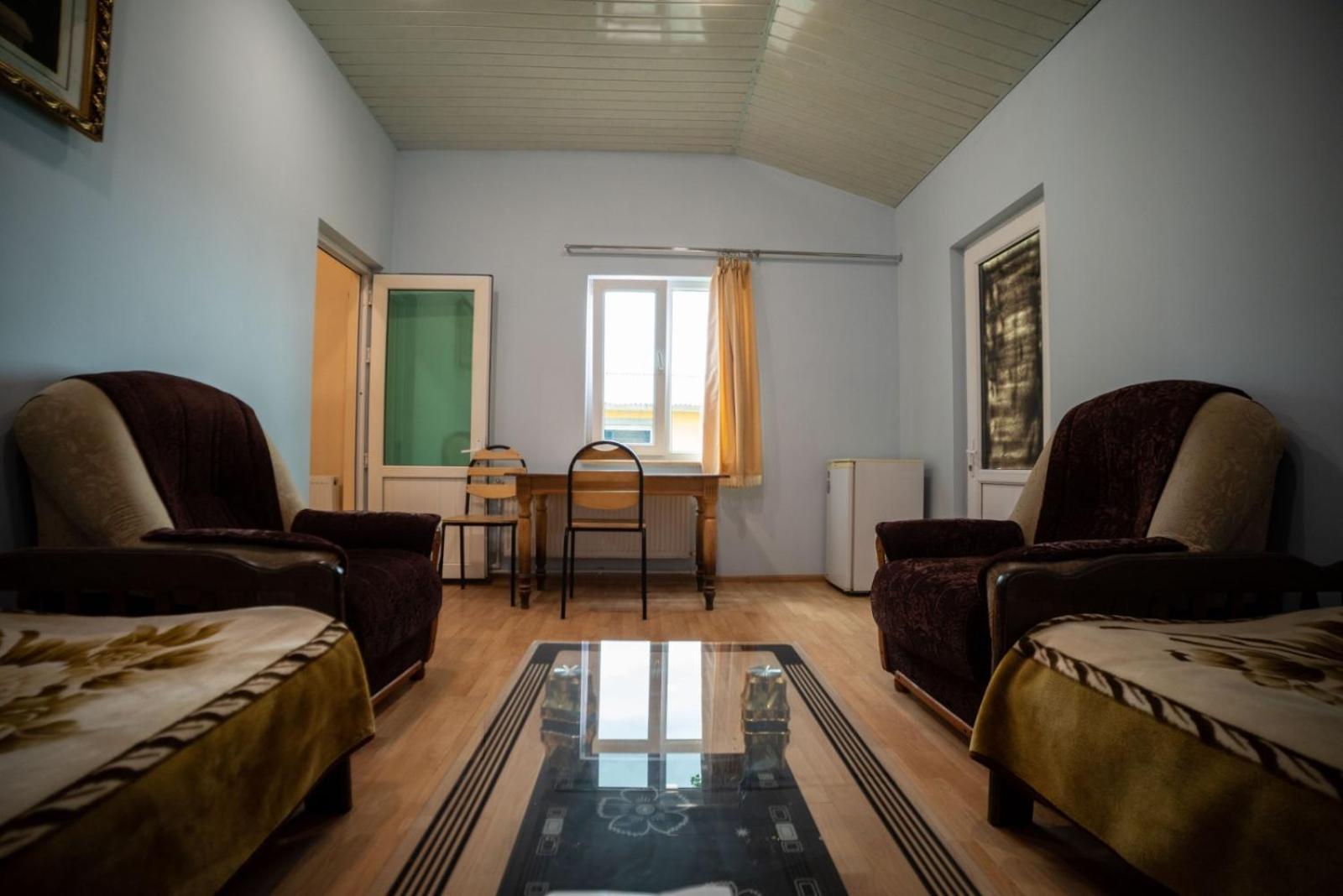Arevik Resort Cottages Sevan Buitenkant foto